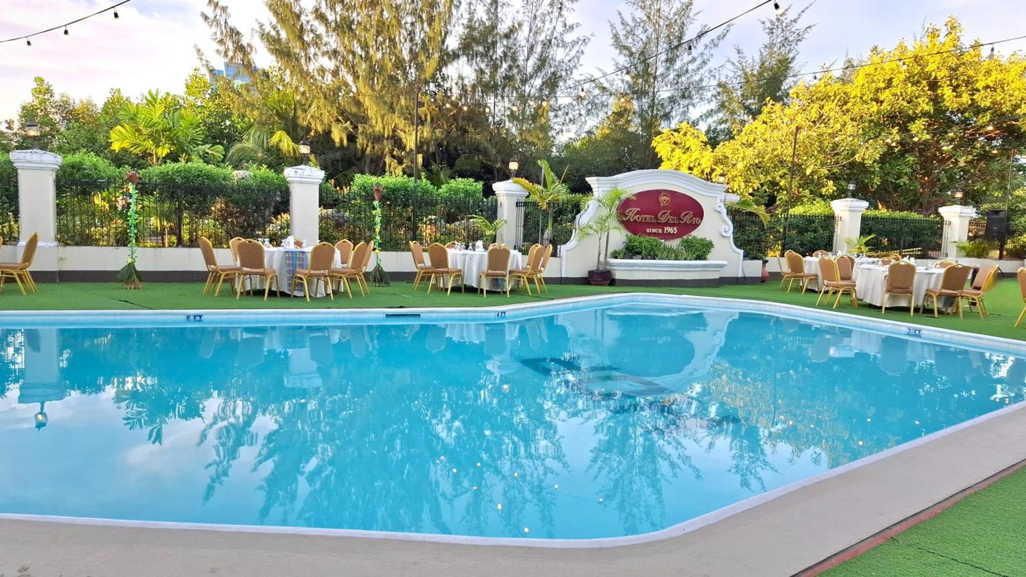 Hotel Del Rio Iloilo City Exterior photo