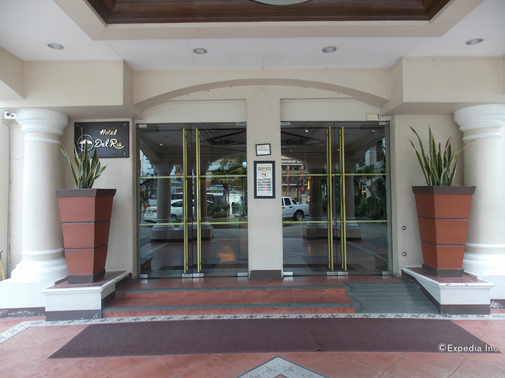 Hotel Del Rio Iloilo City Exterior photo
